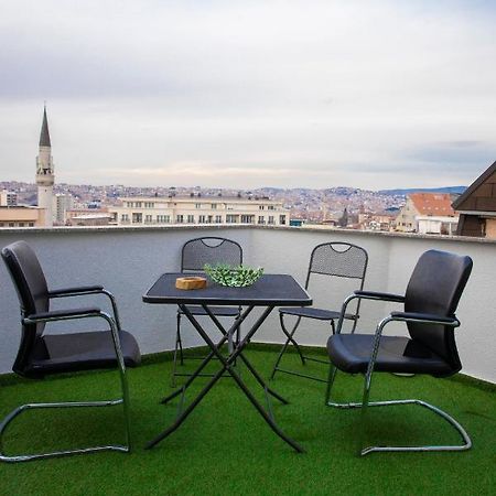 Ora-Prn,Cosy Apartment In The City Center بريشتاين المظهر الخارجي الصورة