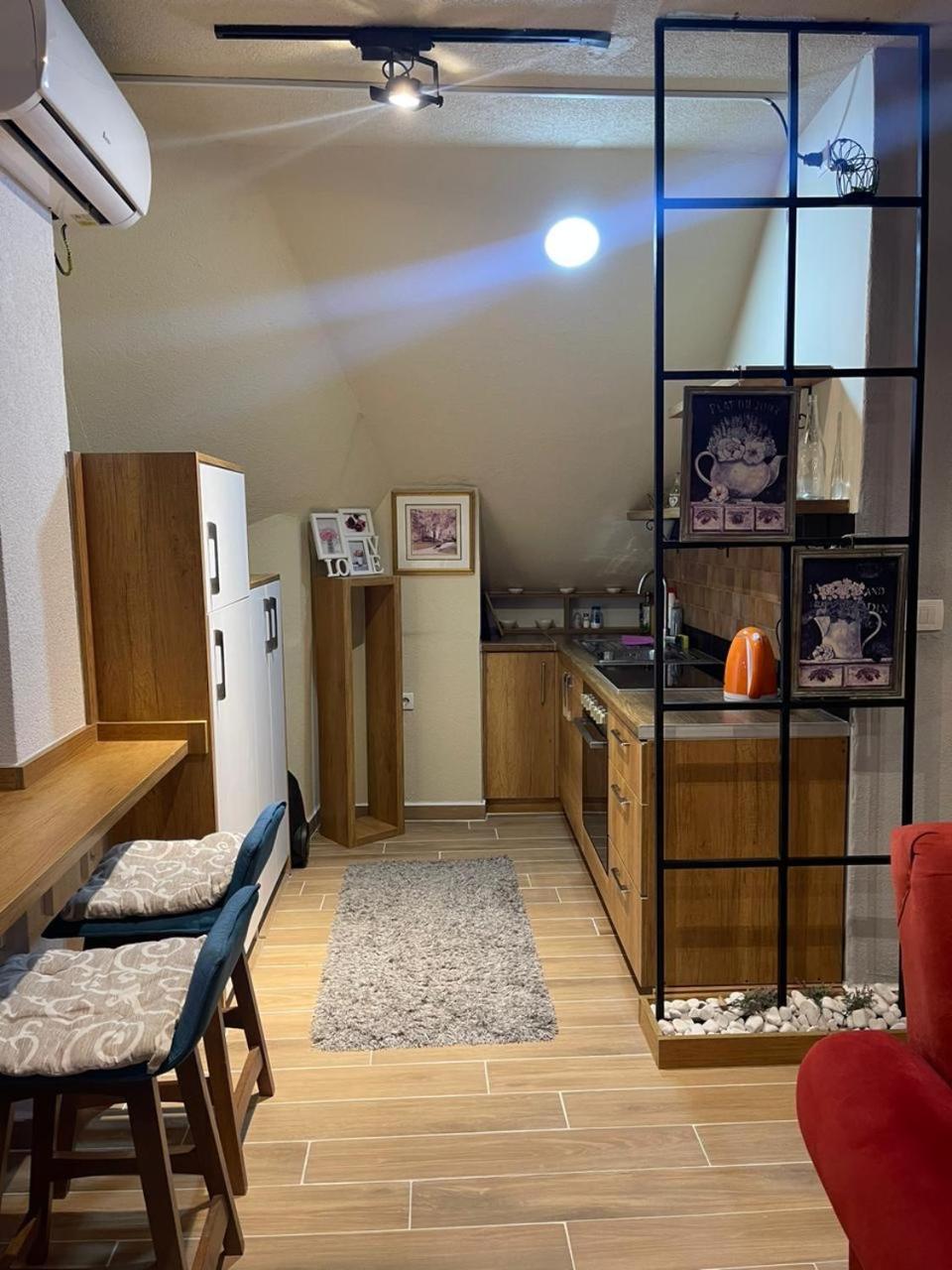 Ora-Prn,Cosy Apartment In The City Center بريشتاين المظهر الخارجي الصورة